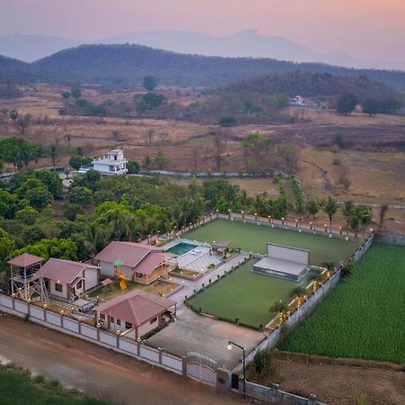 Stayvista At Aura Farmstay With Pool & Lawn Badlapur Exteriör bild